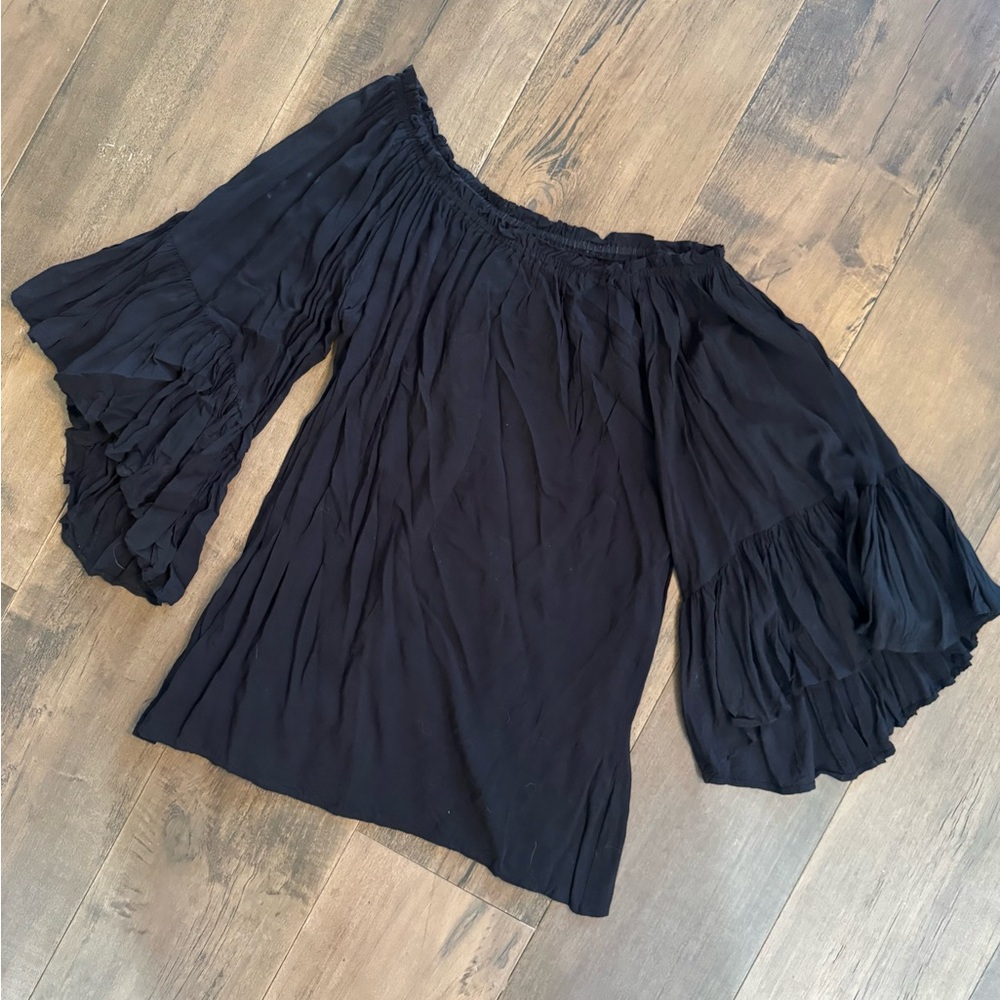 Black Off-Shoulder Ruffle Sleeve Top